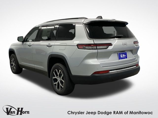 2025 Jeep Grand Cherokee Limited photo 3