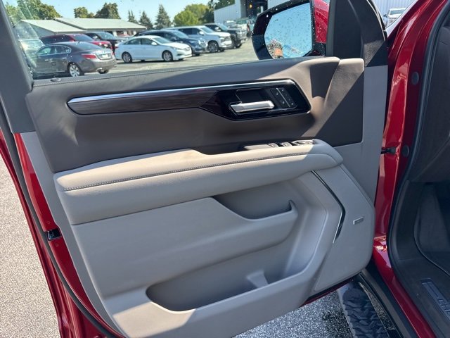 2025 Chevrolet Tahoe Z71 photo 24