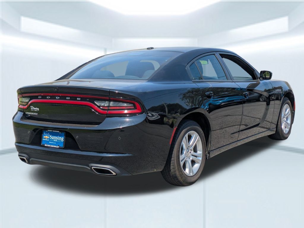 2022 Dodge Charger SXT photo 4