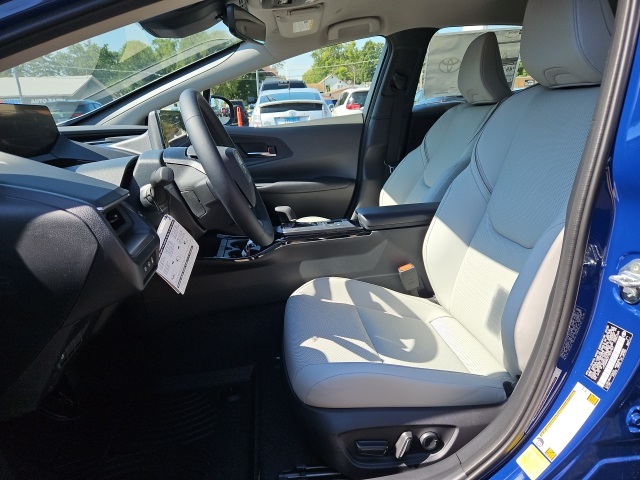 2026 Toyota Prius XLE photo 19