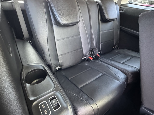 2026 Mercedes Benz GLS 450 4MATIC photo 3