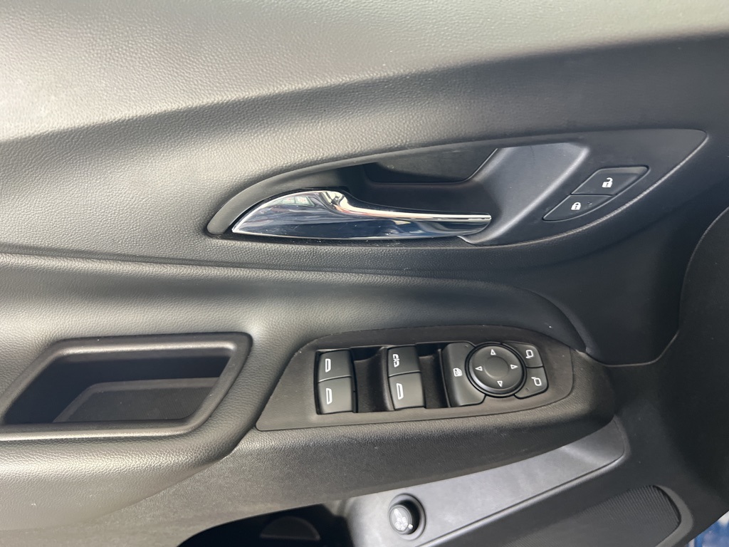 2019 Chevrolet Equinox LT photo 4