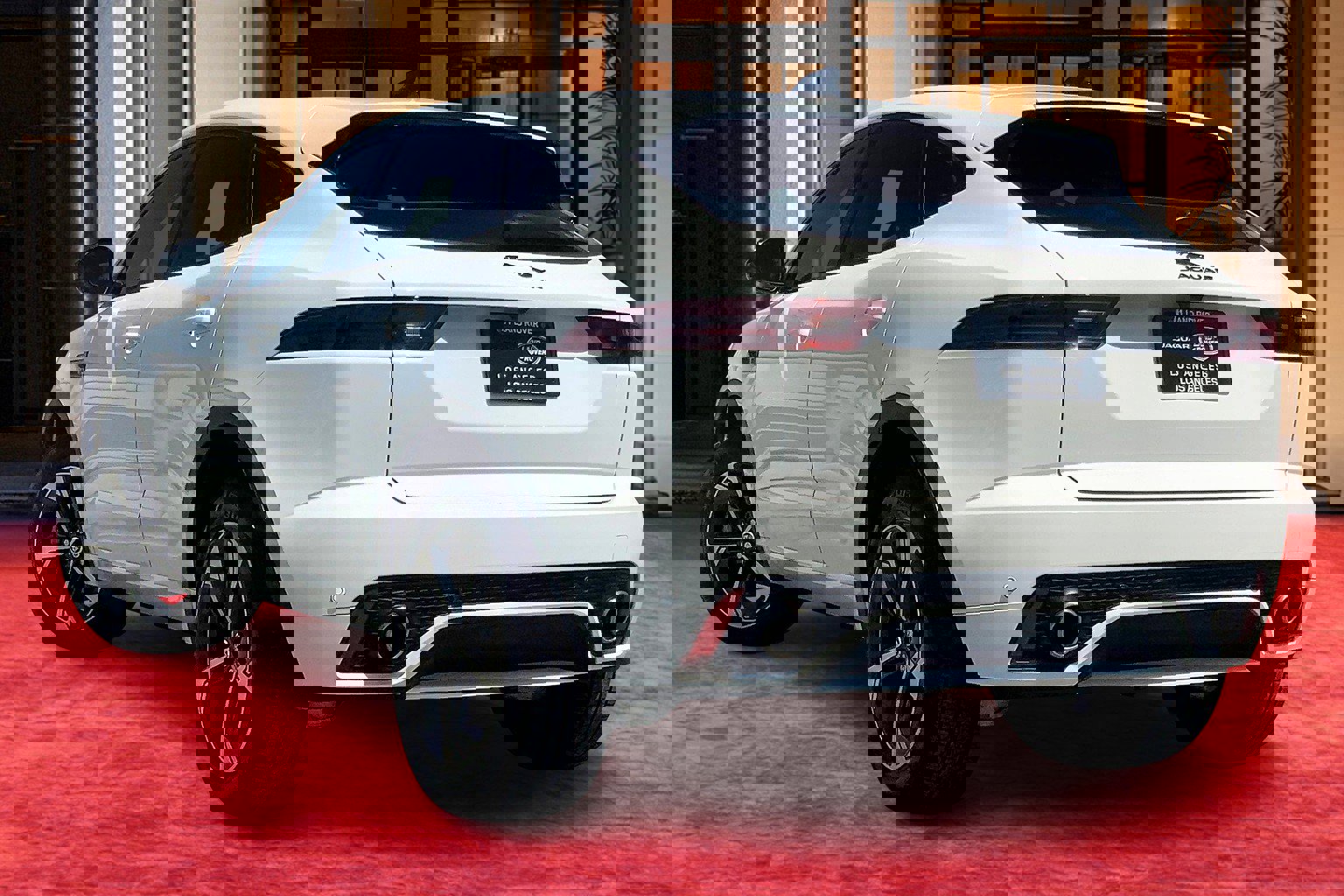 2024 Jaguar E-PACE R-Dynamic SE photo 10