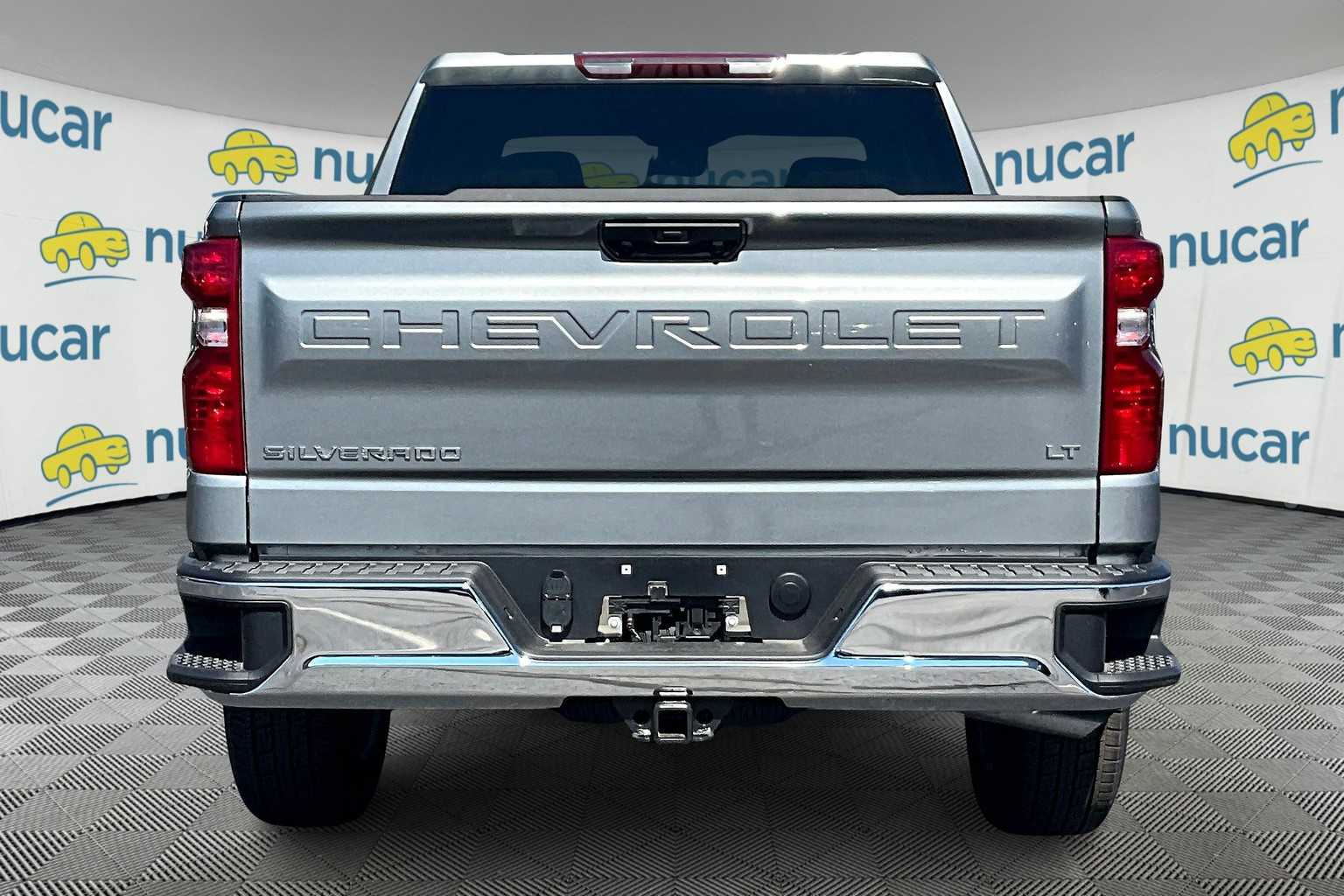 2025 Chevrolet Silverado 1500 LT photo 5