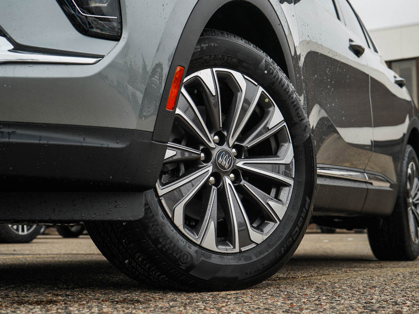 2025 Buick Envision Preferred photo 2