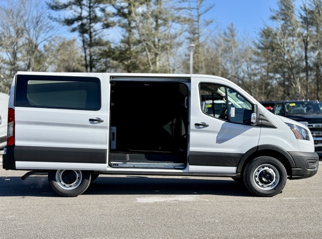 2025 Ford Transit Cargo Van photo 4