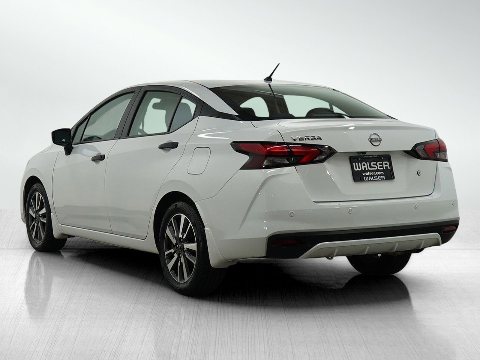 2024 Nissan Versa S photo 2