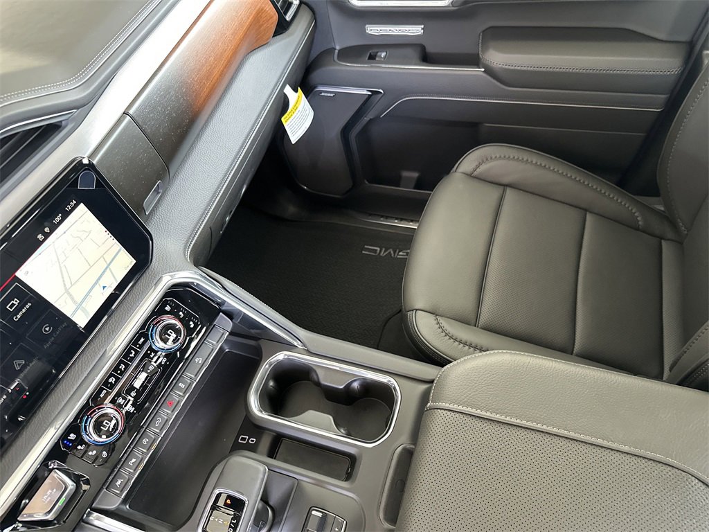 2026 Gmc Sierra Denali photo 23