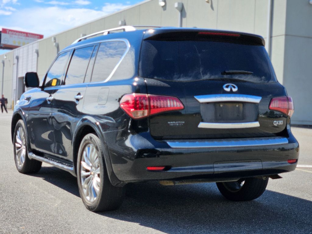 2017 Infiniti QX80 Base photo 2