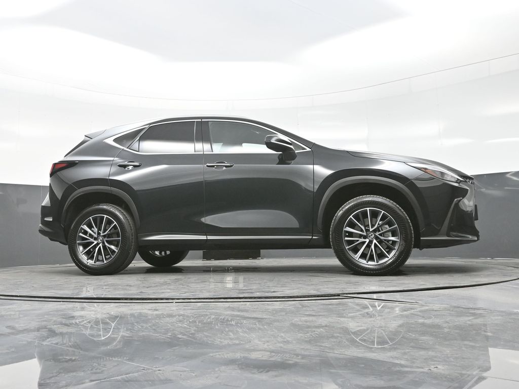 2022 Lexus NX 350 photo 28