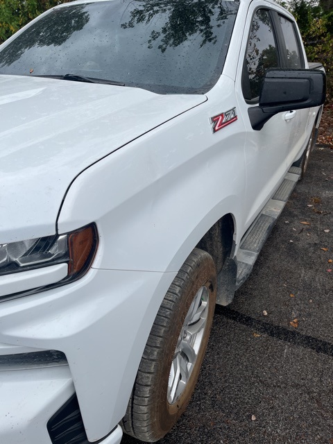 2021 Chevrolet Silverado 1500 RST photo 3