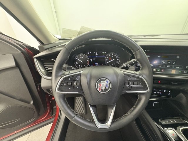 2023 Buick Envision Essence photo 17