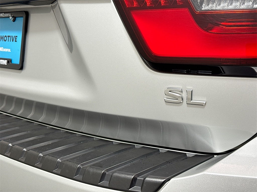 2023 Nissan Armada SL photo 21