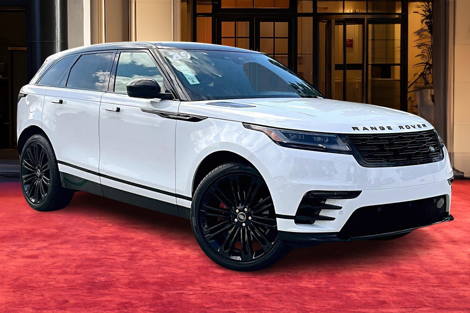 2025 Land Rover Range Rover Velar SE photo 10