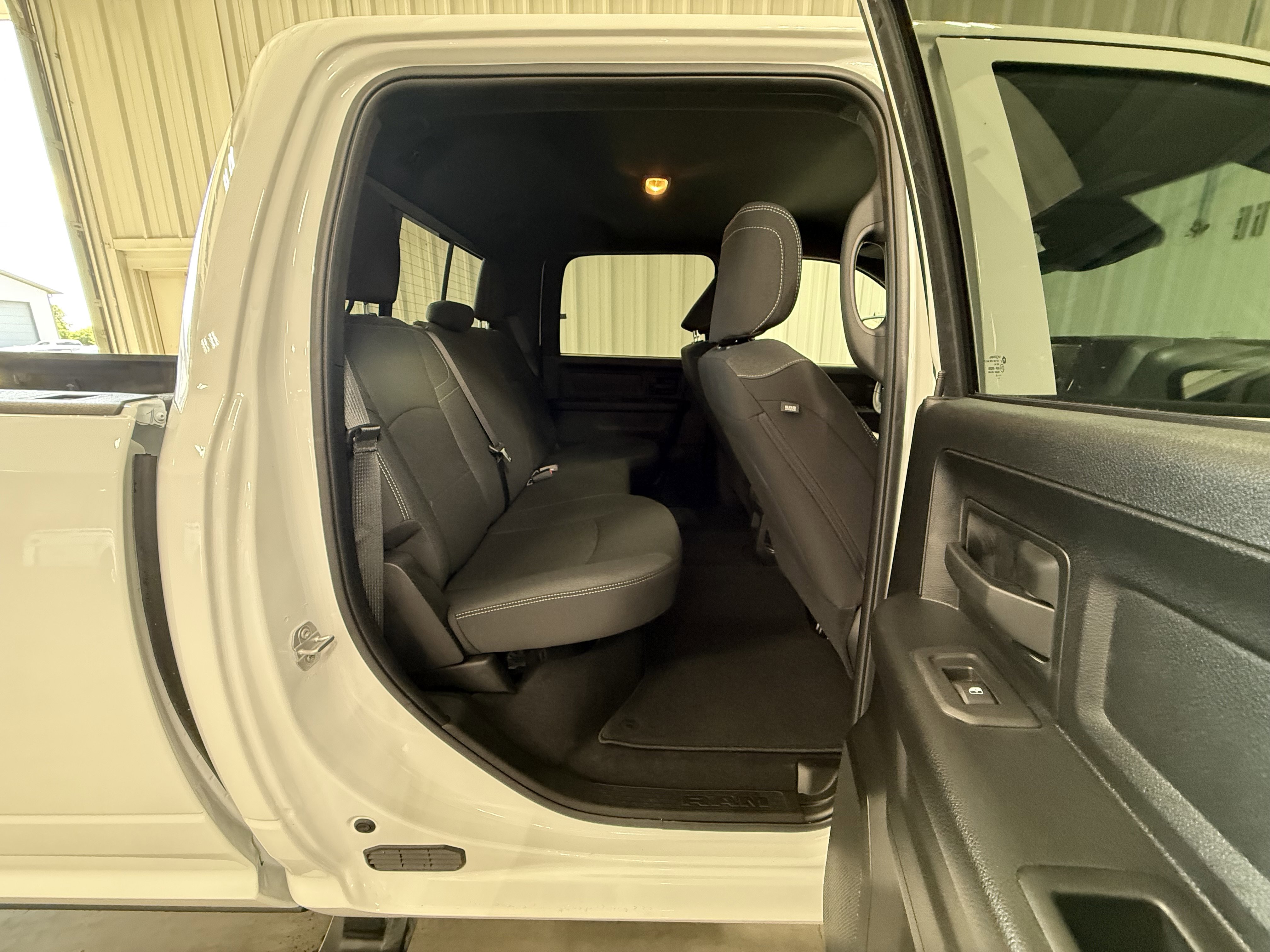 2025 Ram 2500 Tradesman photo 4
