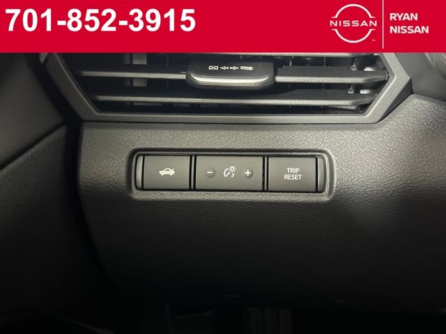 2025 Nissan Altima 2.5 SR photo 16