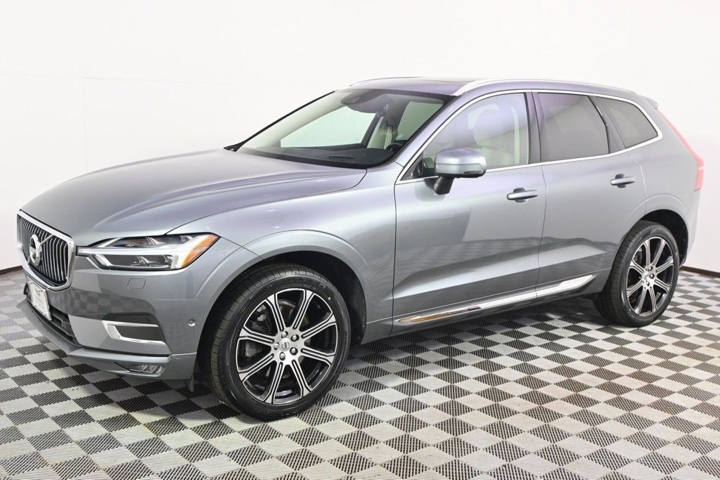 Used 2018 Volvo XC60 Inscription with VIN LYVA22RL3JB118152 for sale in Minneapolis, Minnesota