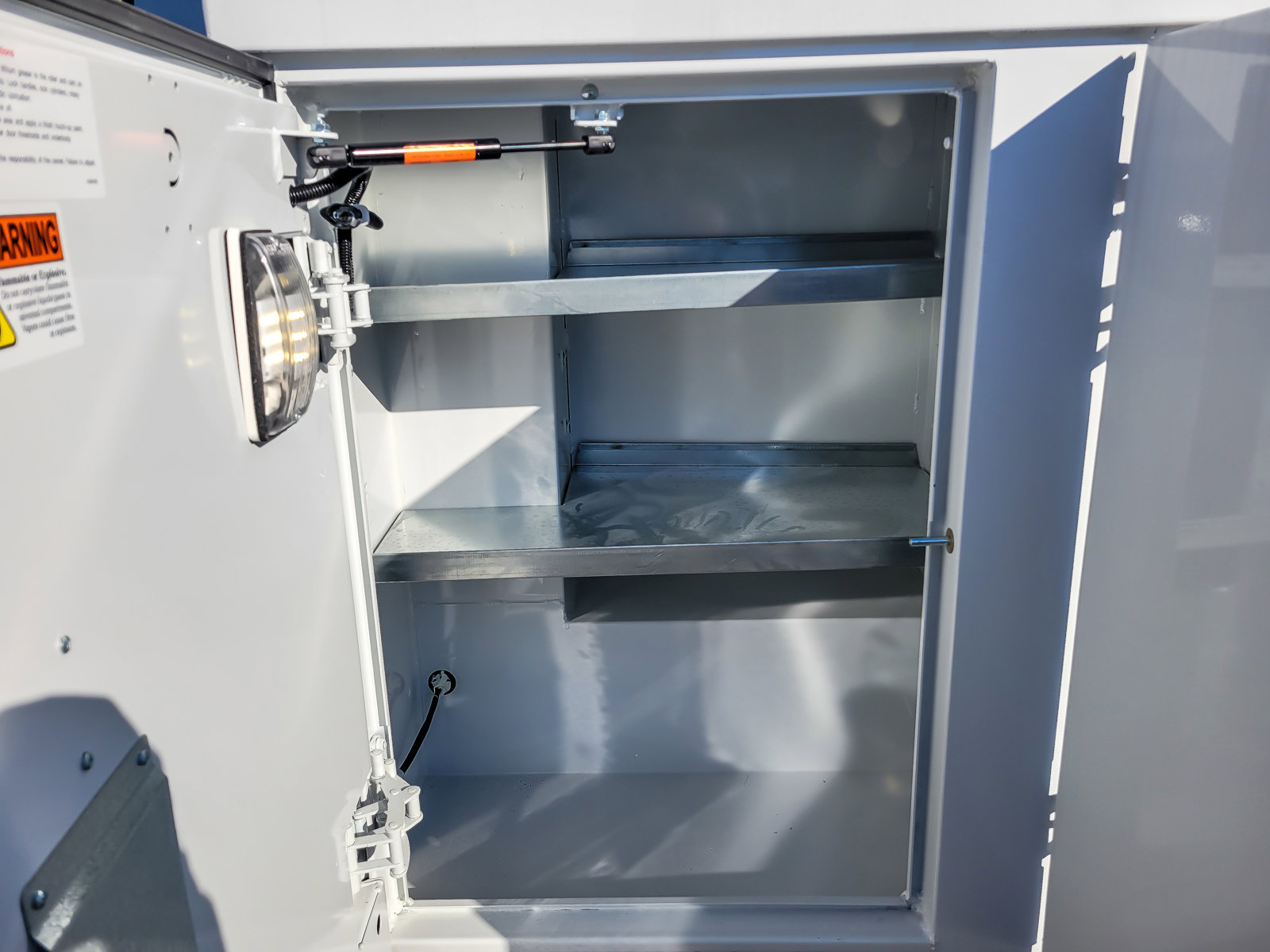 2025 FORD E-350 - Image 11