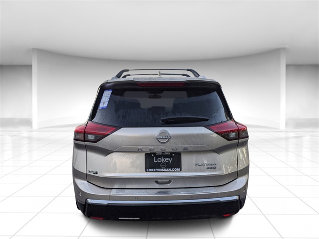 2026 Nissan Rogue Platinum photo 3