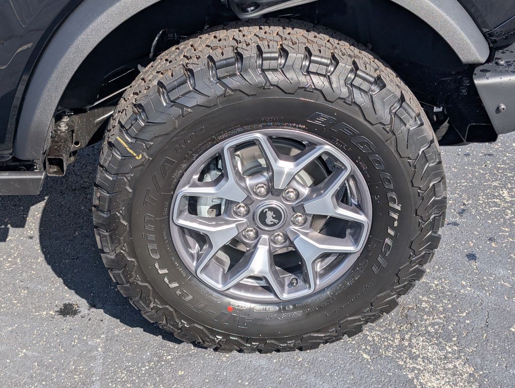 2025 Ford Bronco Badlands Black Diamond photo 15