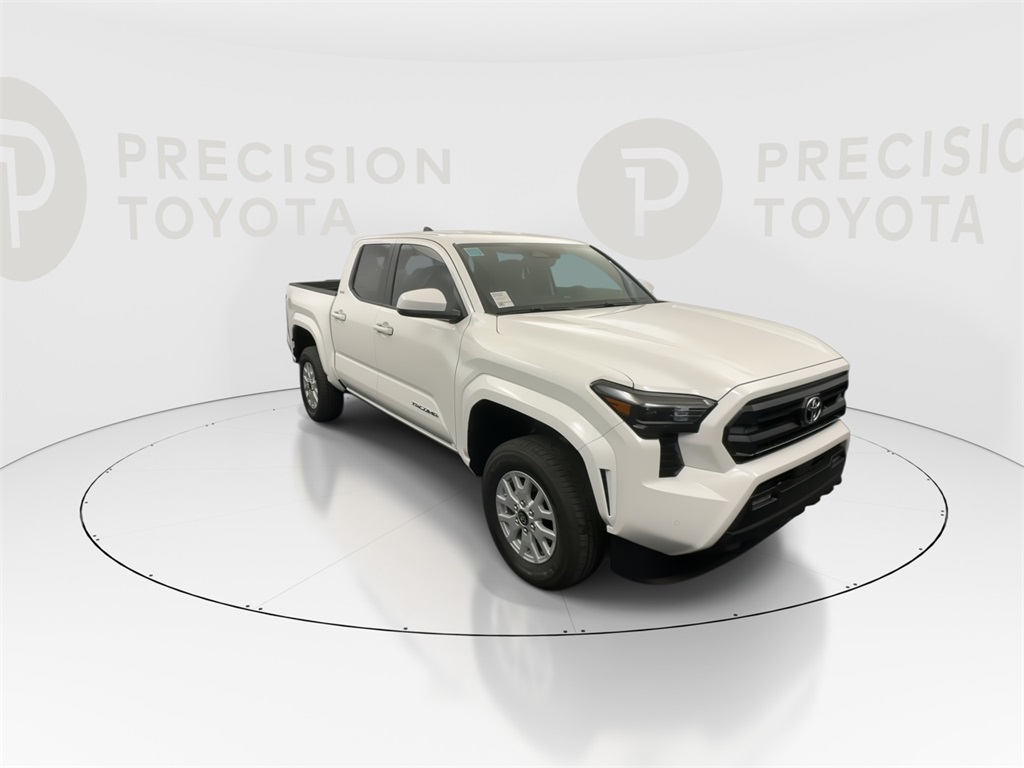 2025 Toyota Tacoma SR5 photo 3