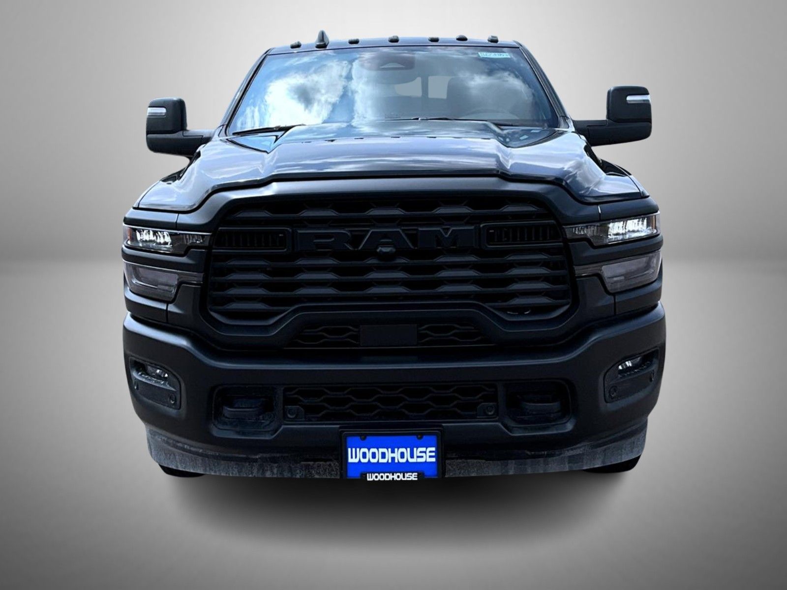 2025 Ram 2500 Tradesman photo 2