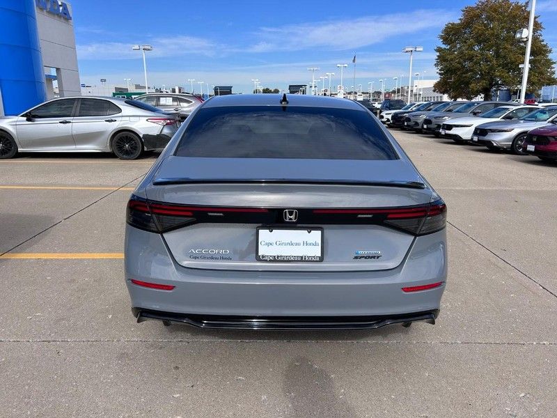 2023 Honda Accord Hybrid Sport-L photo 2