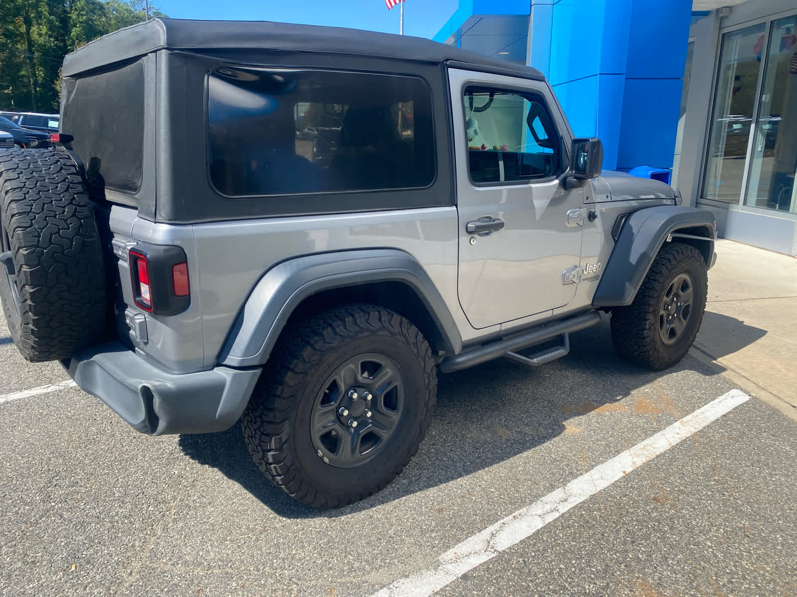 2018 Jeep Wrangler Sport photo 3