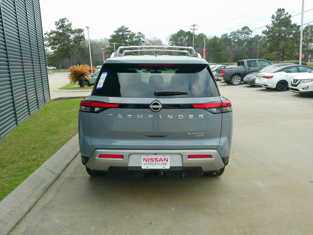 2025 Nissan Pathfinder Platinum photo 4