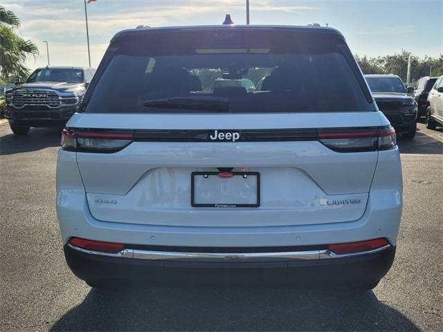 2025 Jeep Grand Cherokee Limited photo 3