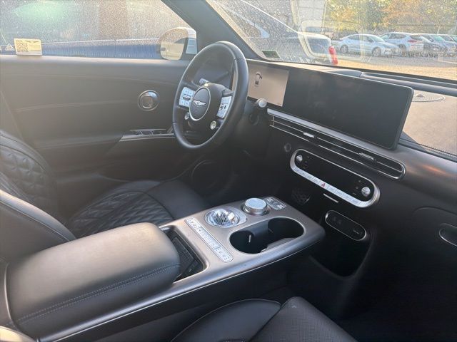 2024 Genesis GV60 Performance photo 11
