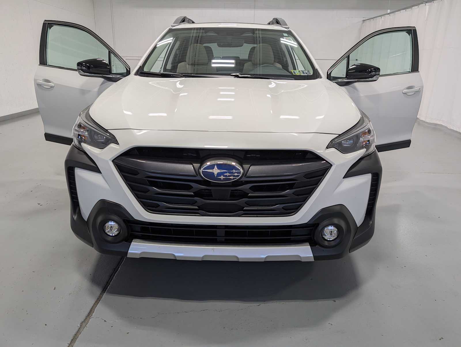 2025 Subaru Outback Limited XT photo 13