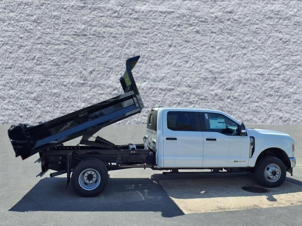 2024 FORD F-350 - Image 30