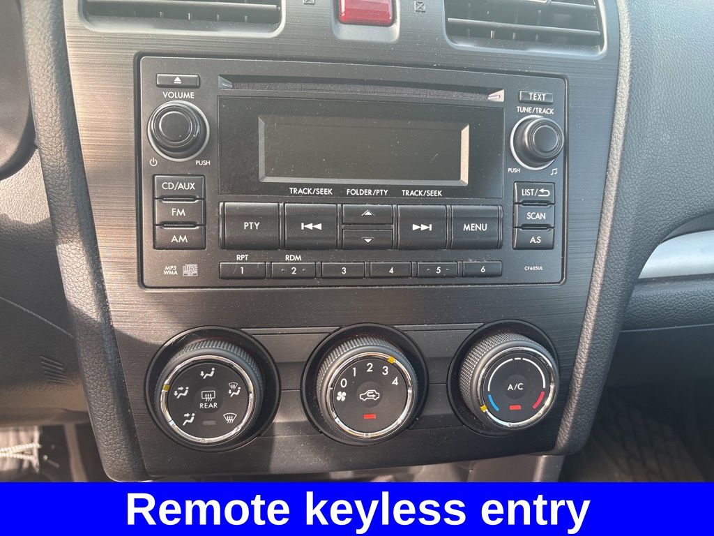 2014 Subaru Forester 2.5i photo 12