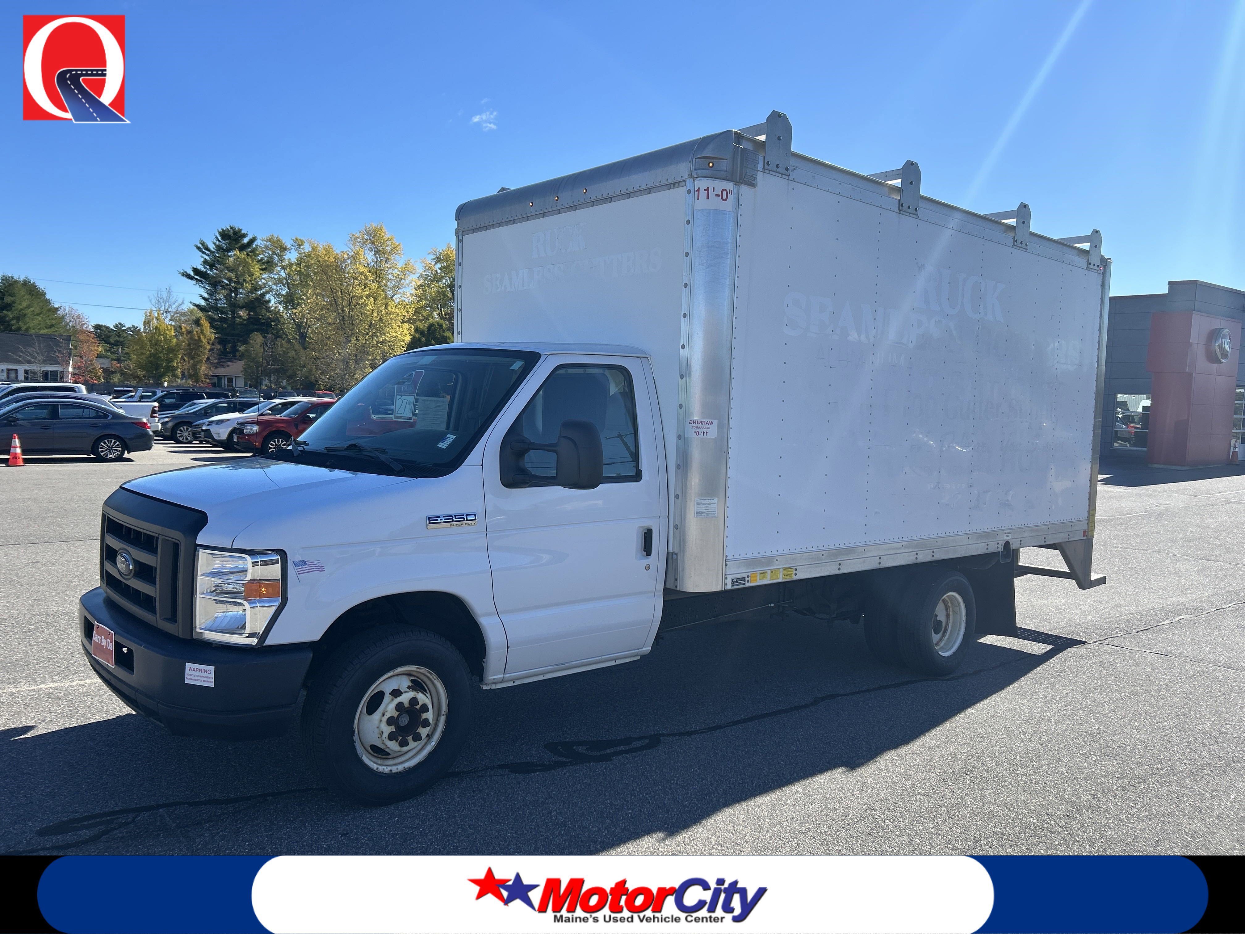 2019 Ford E-Series Cutaway Base's photo