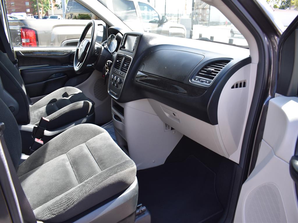 2020 Dodge Grand Caravan SE Sport photo 5