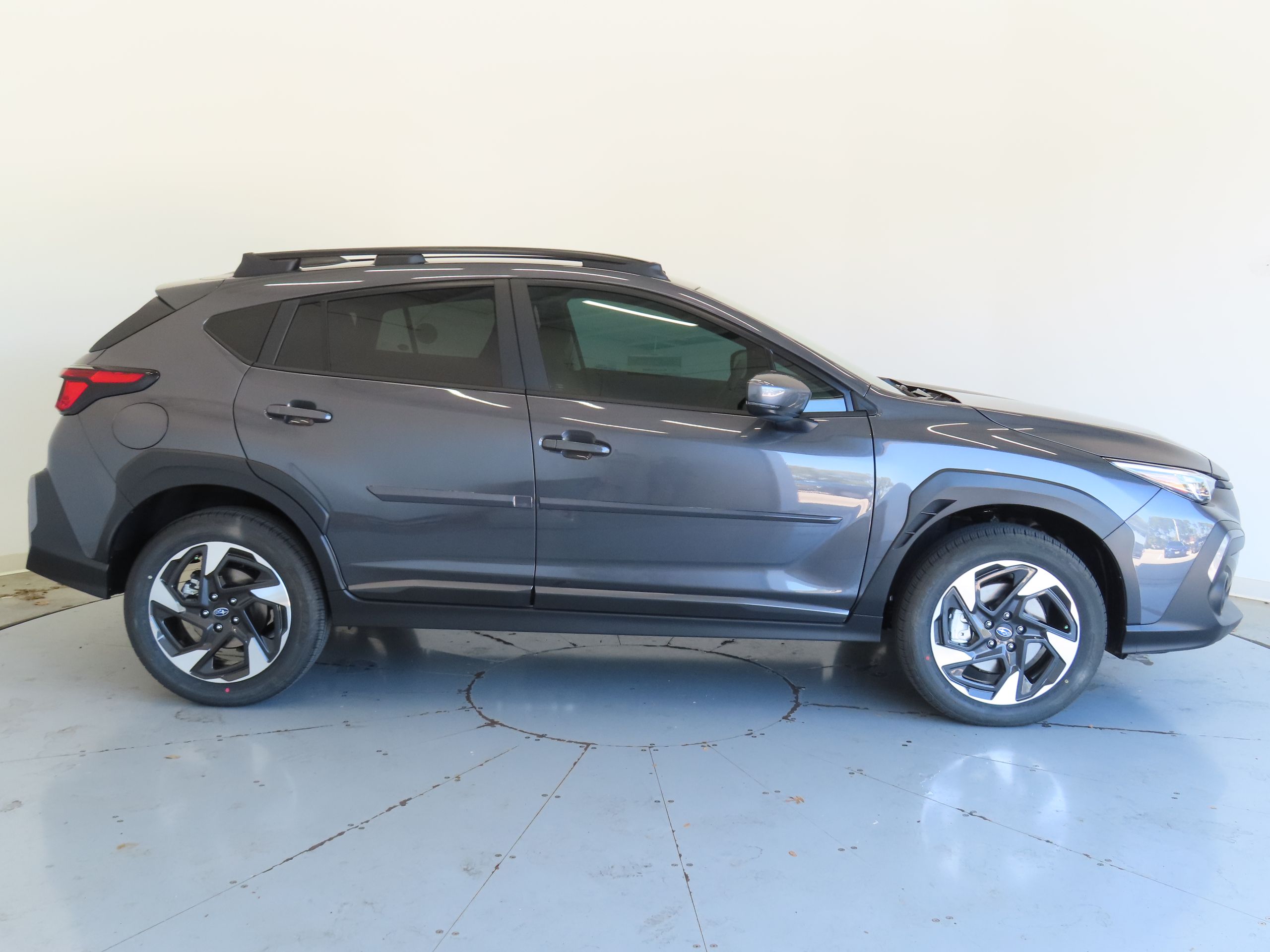 2025 Subaru Crosstrek Limited photo 2