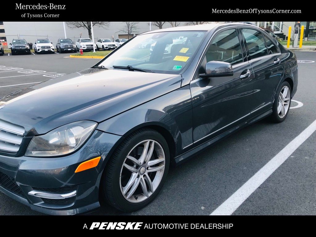 2013 Mercedes-Benz C-Class's photo