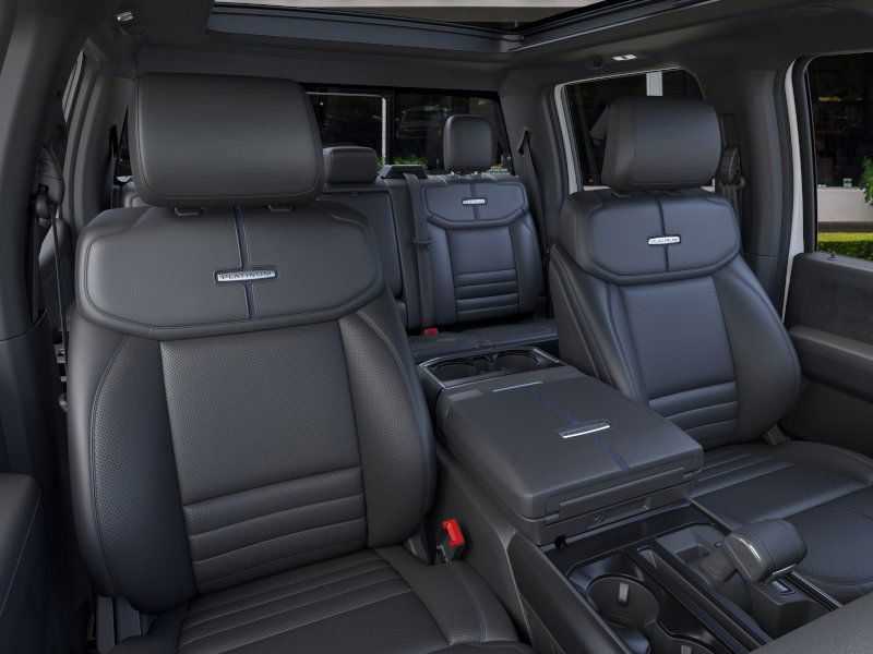 2025 Ford F-150 Platinum photo 10