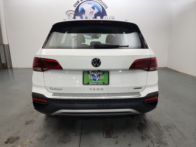 2023 Volkswagen Taos S photo 3