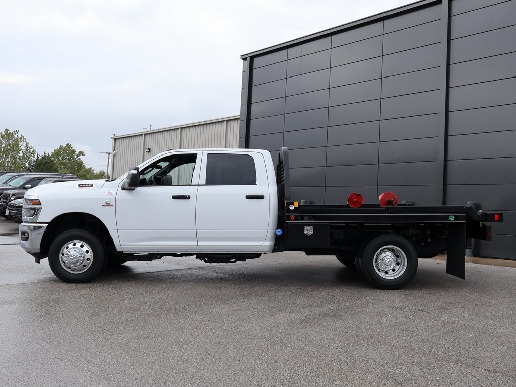 2026 Ram 3500 Tradesman photo 2