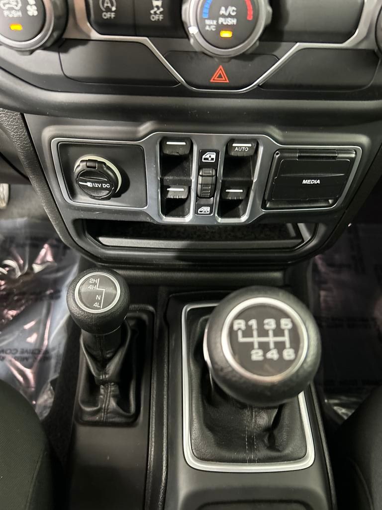 2018 Jeep Wrangler Unlimited Sport S photo 20