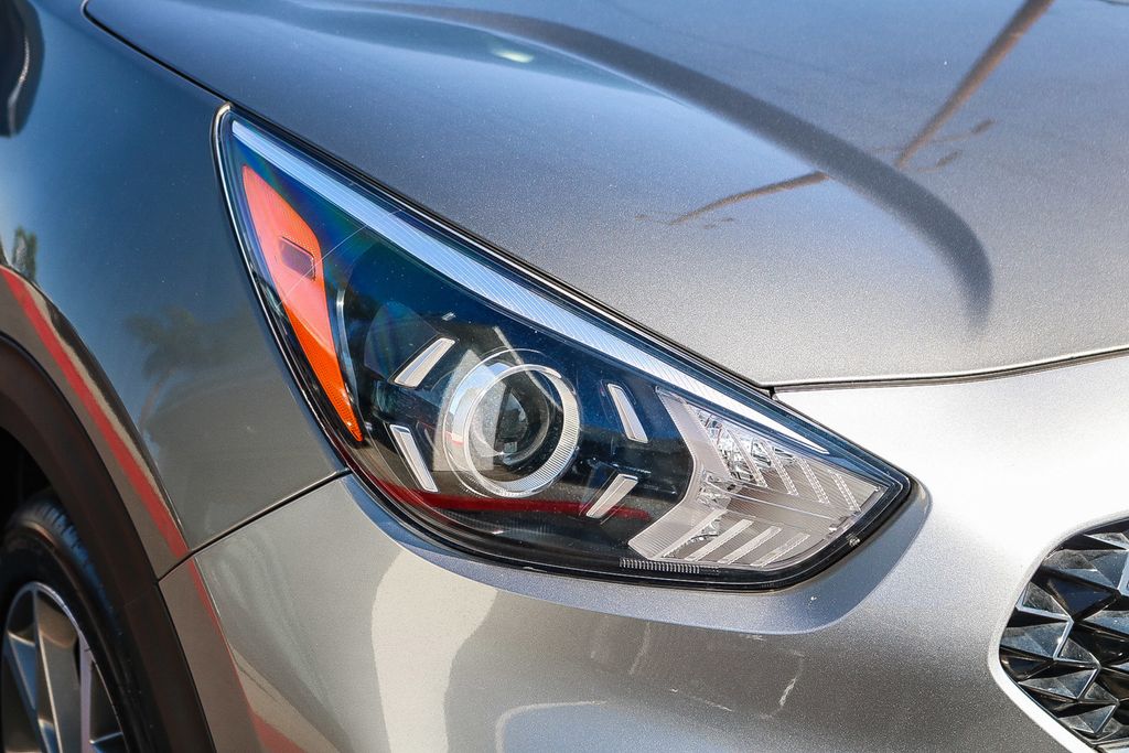 2022 Kia Niro Touring Special Edition photo 10
