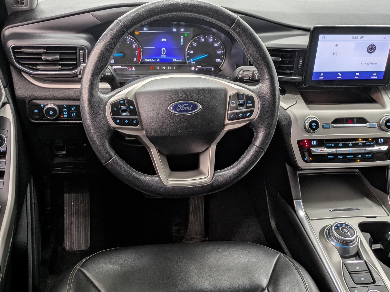 2021 Ford Explorer XLT photo 3