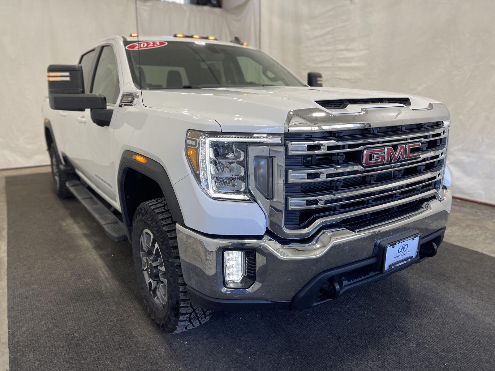 2023 Gmc Sierra 2500 HD SLE photo 3