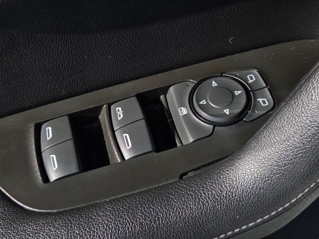 2020 Chevrolet Blazer 2LT photo 11