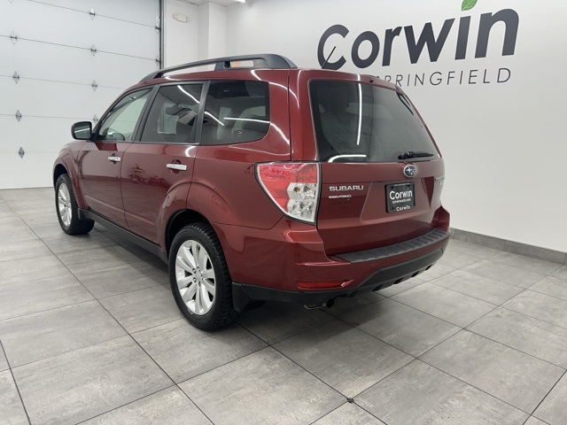 2012 Subaru Forester 2.5X Premium photo 2