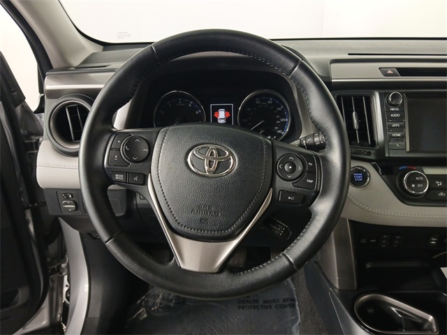 2018 Toyota RAV4 Limited photo 10