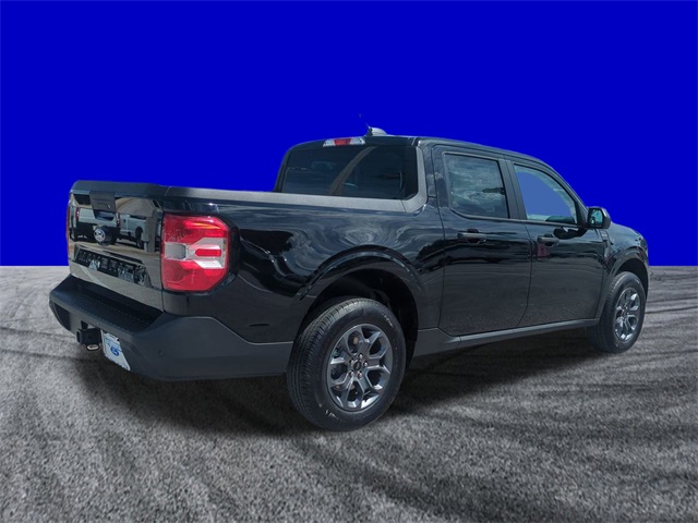 2025 Ford Maverick XLT photo 2
