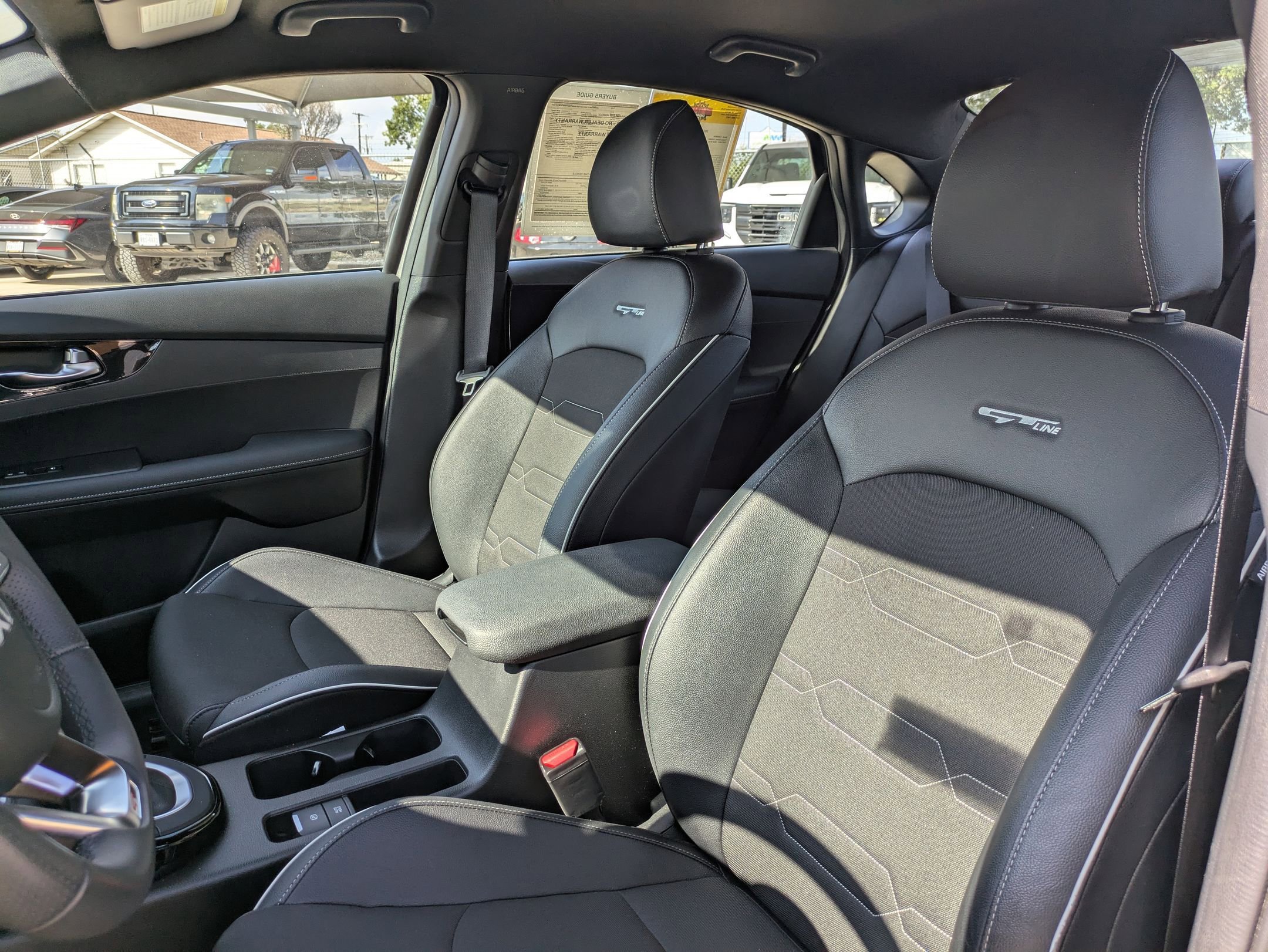2024 Kia Forte GT-Line photo 13